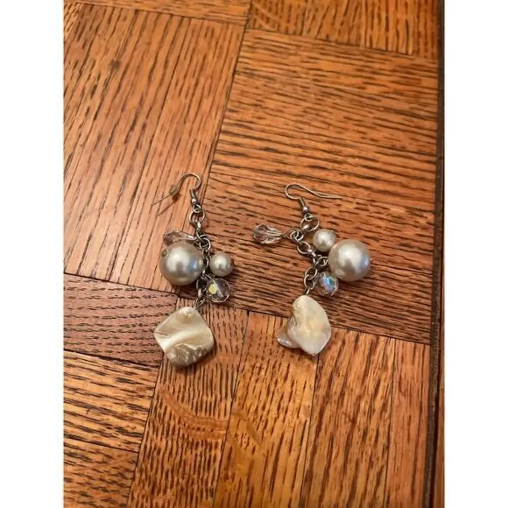 Fashion drop stones earrings